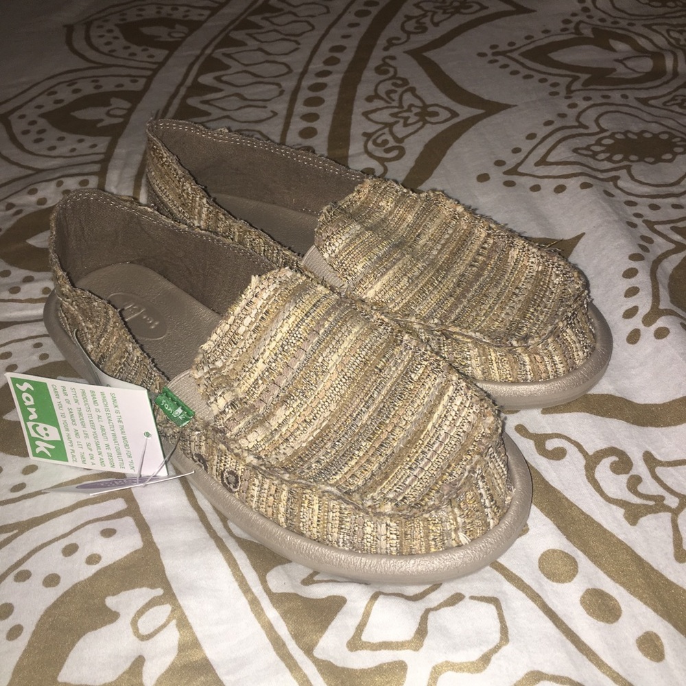 Sanuk Sidewalk Surfers